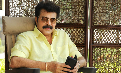 വിഷു ആശംസകളുമായി മമ്മൂട്ടി; പുതിയ ലുക്ക് ഏറ്റെടുത്ത് സോഷ്യൽ മീഡിയ