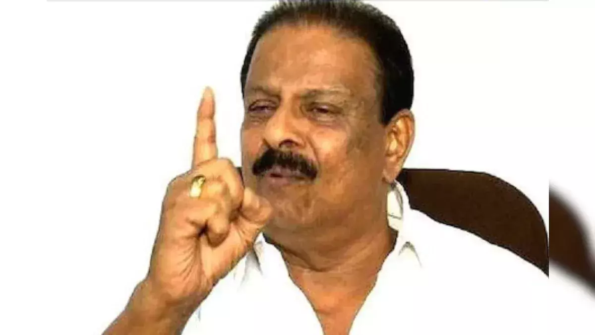 തൃക്കാക്കര സ്വർണക്കടത്തിൽ അറസ്റ്റിലായ ഷാബിൻ ഡി.വൈ.എഫ്.ഐ നേതാവെന്ന് കെ സുധാകരൻ