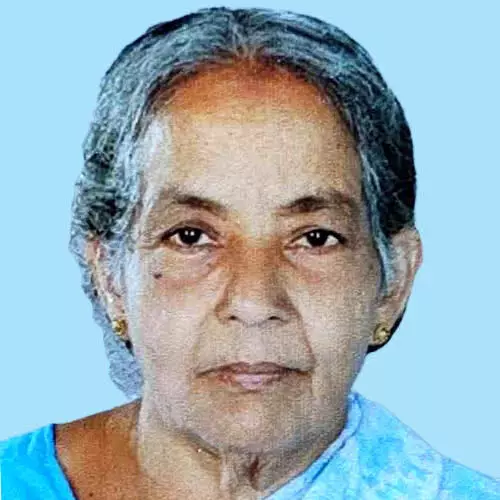 സു​മി​ത്ര