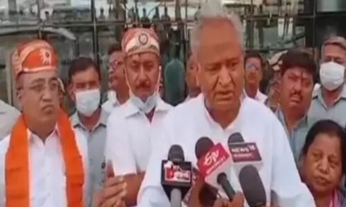 വല്ലവരുടെയും വീട് പൊളിച്ചാണോ ധീരത കാണിക്കുന്നത്; രാമനവമി ആക്രമണങ്ങൾക്കെതിരെ അശോക് ഗെഹലോട്ട്