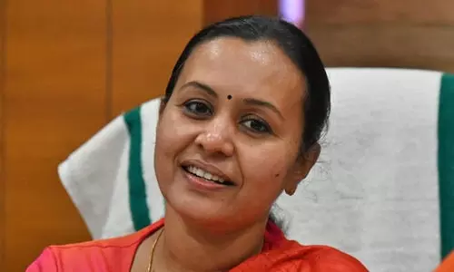 പുറത്തുനിന്നുള്ളവർ വൃക്കയടങ്ങിയ പെട്ടിയെടുത്ത് ഓടിയെന്ന് മന്ത്രി വീണ ജോർജ്