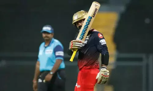 വീണ്ടും കാ​ർ​ത്തി​ക് വെ​ടി​ക്കെ​ട്ട്; ബാംഗ്ലൂരിന് 16 റൺസ് ജയം