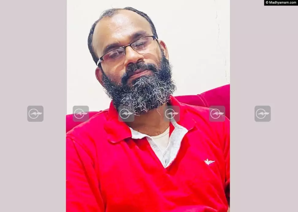 മക്കയിലുണ്ടായ വാഹനാപകടത്തിൽ കോഴിക്കോട് സ്വദേശി മരിച്ചു മക്കയിലുണ്ടായ വാഹനാപകടത്തിൽ കോഴിക്കോട് സ്വദേശി മരിച്ചു