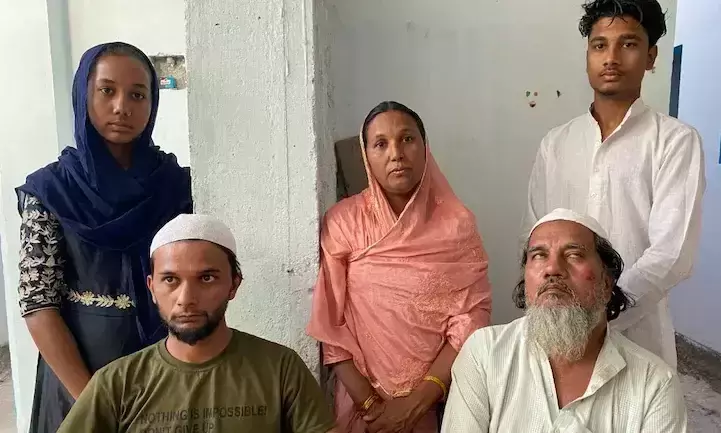 ഇതൊരു ഹിന്ദു രാഷ്ട്രമാണ്, ഞങ്ങൾ നിങ്ങളെ തല്ലിക്കൊല്ലും; ഭയന്നുവിറച്ച് അന്ധനായ അബ്ദുൽ ഹമീദും കുടുംബവും