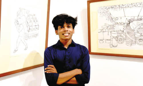 കാഴ്ചകൾ ബഹുകേമം; അതിശയിപ്പിച്ച് അനുജാത്