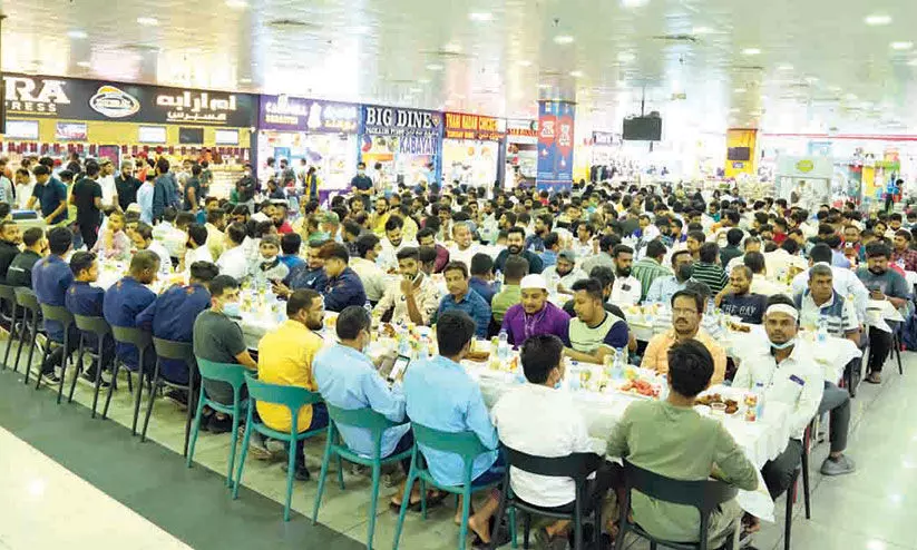 സഫാരി മാൾ ടെനന്റ്സ് ഇഫ്താർ സംഗമം സഫാരി മാൾ ടെനന്റ്സ് ഇഫ്താർ സംഗമം