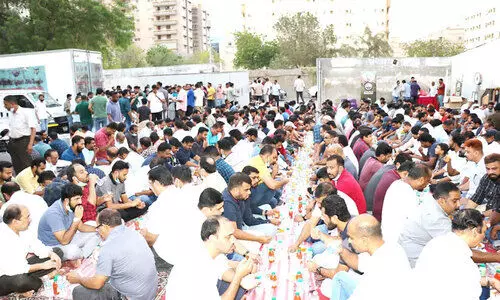 ഒ.​ഐ.​സി.​സി മ​ല​പ്പു​റം ജി​ല്ല ക​മ്മി​റ്റി ഇ​ഫ്താ​ർ സം​ഗ​മം