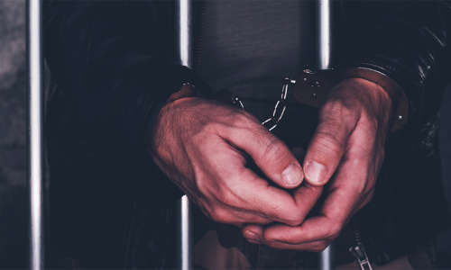 അസംഗഡിൽ മതപരിവർത്തനം നടത്തിയെന്ന് ആരോപിച്ച് നാലുപേരെ അറസ്റ്റ് ചെയ്തു അസംഗഡിൽ മതപരിവർത്തനം നടത്തിയെന്ന് ആരോപിച്ച് നാലുപേരെ അറസ്റ്റ് ചെയ്തു