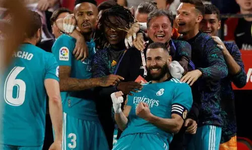 വീണ്ടും കിങ് കരീം; റയൽ കിരീടത്തിനരികെ