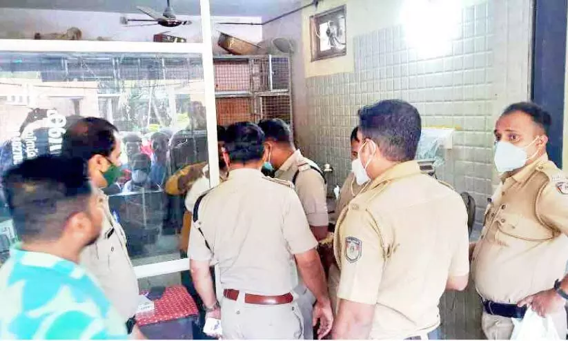 At the chicken market Cannabis One arrested At the chicken market Cannabis One arrested