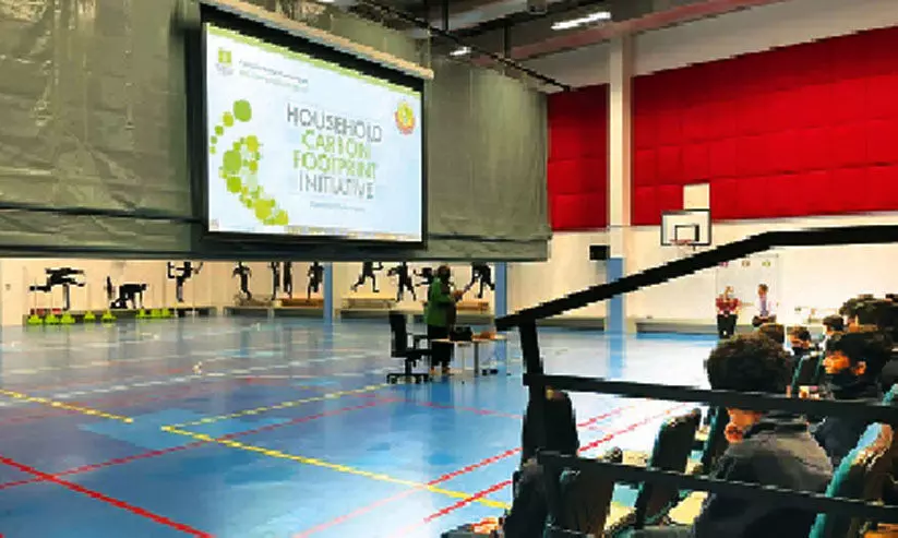 കാ​ർ​ബ​ൺ ഫൂ​ട്പ്രി​ൻ​റ് സ​ർ​വേ: അ​ധ്യാ​പ​ക​രും വി​ദ്യാ​ർ​ഥി​ക​ളും ക​ർ​മ​രം​ഗ​ത്തേ​ക്ക്​