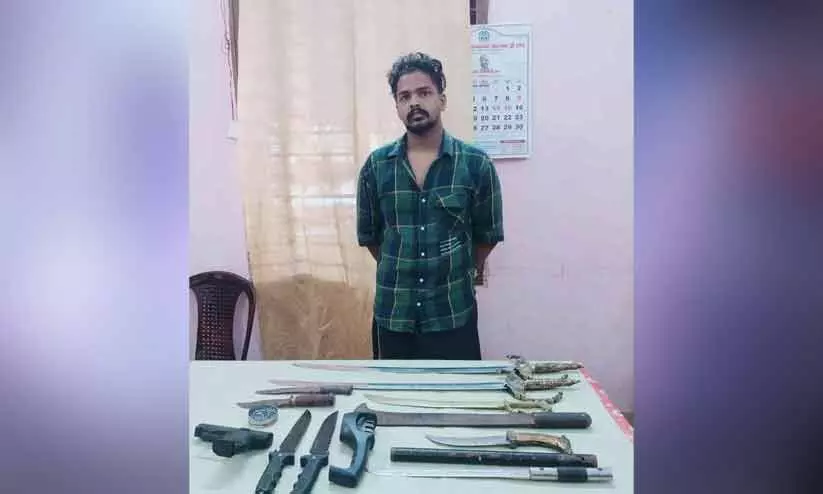 cache of weapons found from mangalore