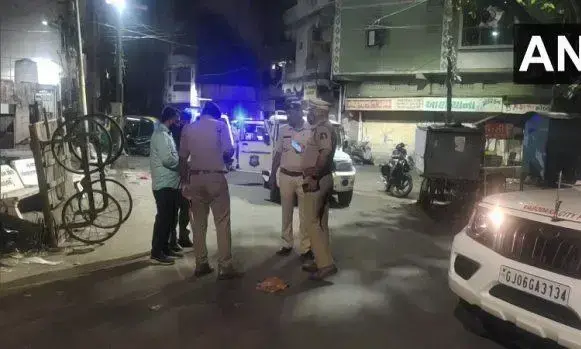 ചെറിയൊരു ബൈക്ക് അപകടം വൻ വർഗീയ കലാപമാക്കി ഗുജറാത്തിലെ വഡോദര