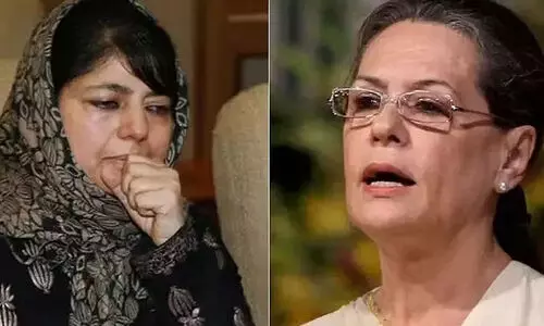 മെഹ്ബൂബ മുഫ്തിയും സോണിയ ഗാന്ധിയും കൂടിക്കാഴ്ച നടത്തി; സഖ്യസാധ്യതയെ കുറിച്ച് അഭ്യൂഹങ്ങൾ