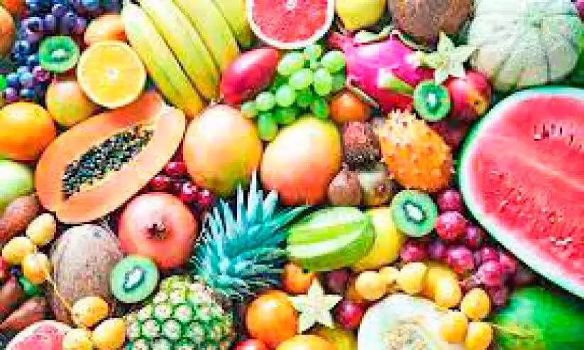 പഴവിപണിയിൽ വിലക്കുതിപ്പ്; ചൂട് കനത്തതും വിലക്കയറ്റത്തിന് കാരണമായി പഴവിപണിയിൽ വിലക്കുതിപ്പ്; ചൂട് കനത്തതും വിലക്കയറ്റത്തിന് കാരണമായി