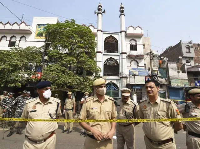 ജഹാംഗീർപുരിയിലെ ബുൾഡോസർ ഓപറേഷൻ ജഹാംഗീർപുരിയിലെ ബുൾഡോസർ ഓപറേഷൻ