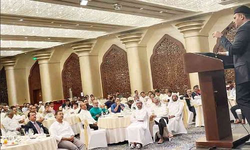 മറ്റു സമുദായക്കാരുടെ തല വെട്ടി സ്കോർ എണ്ണൽ മുസ്‍ലിം സംസ്കാരമല്ല -മുനവ്വറലി ശിഹാബ് തങ്ങൾ