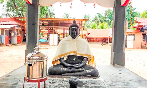 ബുദ്ധ അരചൻ പുത്തരച്ചനായ ഭരണിക്കാവ്