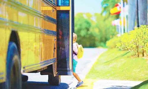 സ്കൂൾ ബസ് അപകടങ്ങൾ കൂടുന്നു; നടപടി വേണമെന്ന് രക്ഷിതാക്കൾ