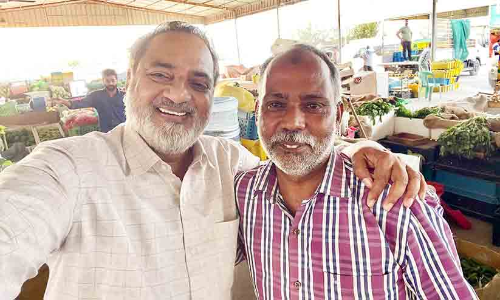 ഇത് അത്ഭുതം; റാക് മാര്‍ക്കറ്റിലെ അനുഭവം പങ്കുവെച്ച് ജോയ് മാത്യു