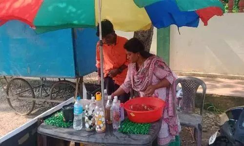 വഴിയോര കച്ചവടക്കാരിൽ നിന്നും പിരിവ് നടത്തി ഗുണ്ടാസംഘം