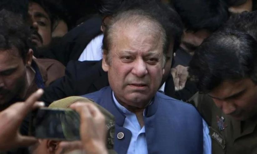 ഈദിന് ശേഷം നവാസ് ശരീഫ് പാകിസ്താനിലെത്തും; നിയമപരമായി കേസുകൾ നേരിടുമെന്നും പാർട്ടി