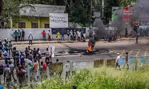 ശ്രീ​ല​ങ്ക: റാം​ബു​ക്കാ​ന​യി​ൽ ക​ർ​ഫ്യൂ നീ​ക്കി; വെ​ടി​വെ​പ്പി​നെ കു​റി​ച്ച് അ​ന്വേ​ഷ​ണം