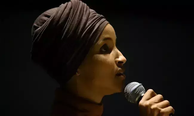 തീവ്ര ഹിന്ദുത്വ വിമർശകയായ യു.എസ് കോൺഗ്രസ് അംഗം ഇൽഹാൻ ഉമറിന്റെ പാക് അധീന കശ്മീർ സന്ദർശനത്തിനെതിരെ ഇന്ത്യ