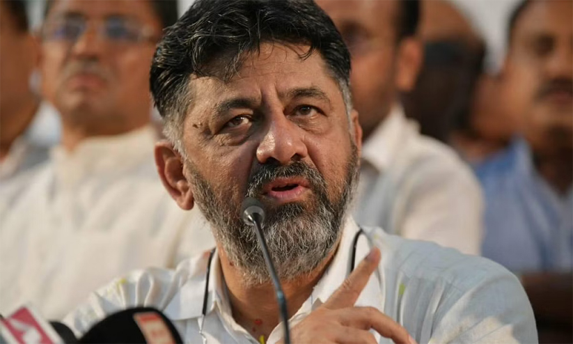 ഹുബള്ളി അക്രമത്തിന് കാരണക്കാർ ബി.ജെ.പിയാണെന്ന് ഡി.കെ ശിവകുമാർ ഹുബള്ളി അക്രമത്തിന് കാരണക്കാർ ബി.ജെ.പിയാണെന്ന് ഡി.കെ ശിവകുമാർ