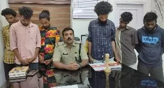 കടല്തീരത്ത് ലഹരി ഉപയോഗം; ആറ് യുവാക്കൾ അറസ്റ്റിൽ കടല്തീരത്ത് ലഹരി ഉപയോഗം; ആറ് യുവാക്കൾ അറസ്റ്റിൽ