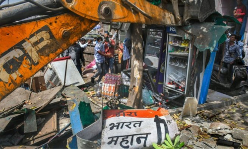 സമൂഹമാധ്യമങ്ങളിൽ വിമർശനം രൂക്ഷം; ഒടുവിൽ ജഹാംഗീർപുരി സന്ദർശിച്ച് ആപ് എം.എൽ.എമാർ