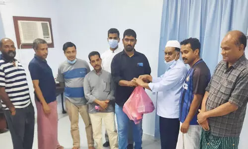 ഇഫ്താർ കിറ്റ് വിതരണം ഇഫ്താർ കിറ്റ് വിതരണം