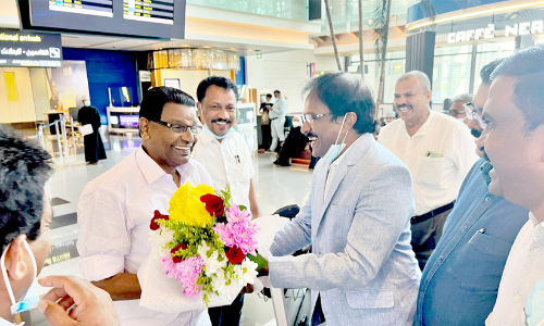 തി​രു​വ​ഞ്ചൂ​രി​ന്‍റെ ഒ​മാ​ന്‍ സ​ന്ദ​ര്‍ശ​ന​ത്തി​ന്​ തു​ട​ക്കം