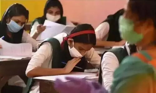 പ്ലസ് വണ്‍ പരീക്ഷ മാറ്റിവച്ചു; ജൂൺ രണ്ട് മുതൽ മോഡൽ, പരീക്ഷ ജൂൺ 13മുതൽ