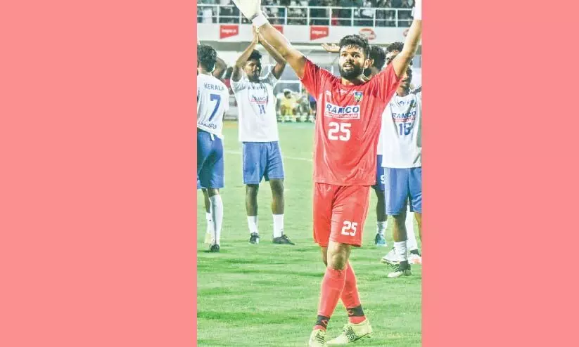 ഹജ്മൽ അരങ്ങേറി, മിന്നും സേവുകളുമായി ഹജ്മൽ അരങ്ങേറി, മിന്നും സേവുകളുമായി