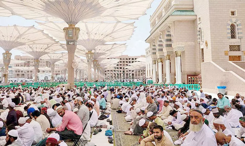 ഇരുഹറമിലും തിരക്കേറി ഇരുഹറമിലും തിരക്കേറി