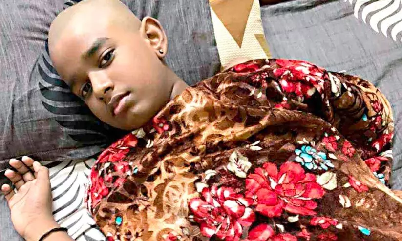 അർബുദം ബാധിച്ച വിദ്യാർഥി ചികിത്സക്ക് പണമില്ലാതെ ദുരിതത്തിൽ