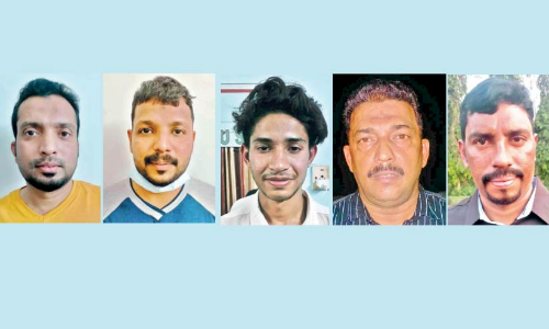 കരിപ്പൂരില്‍ വന്‍ സ്വര്‍ണവേട്ട; നാല് കേസുകളിലായി 12 പേർ പിടിയിൽ