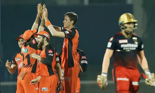 തകർന്നടിഞ്ഞ് ബാംഗ്ലൂർ; ഹൈദരാബാദിന് ഒമ്പത് വിക്കറ്റ് ജയം