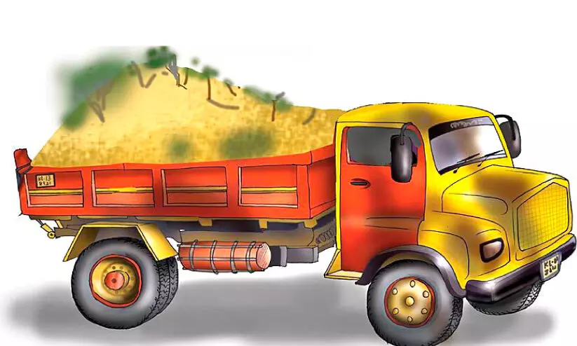 ചുരത്തിൽ പാറ വീണുണ്ടായ അപകടം; വില്ലനായത് അമിതഭാരം കയറ്റിയ ലോറികൾ?