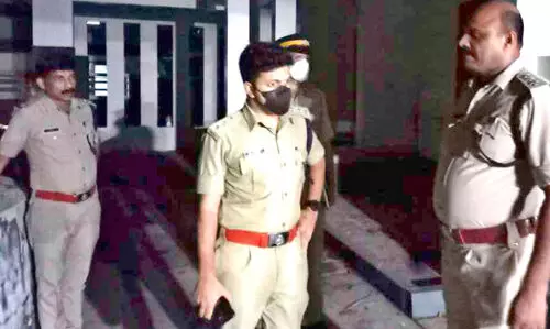 വീടിനു നേരെ ആക്രമണം: പിണറായിയിൽ പൊലീസ് സുരക്ഷ ശക്തമാക്കി