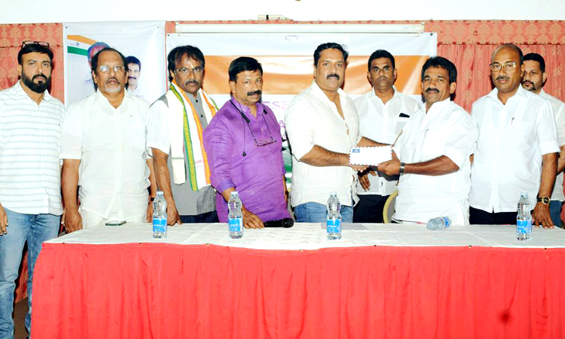 സ്വീകരണവും കെ.പി.സി.സി 137 രൂപ ചലഞ്ച് ഉദ്ഘാടനവും സ്വീകരണവും കെ.പി.സി.സി 137 രൂപ ചലഞ്ച് ഉദ്ഘാടനവും