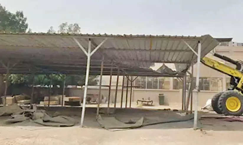 അനധികൃത കാർ ഷെഡ് പൊളിച്ചുനീക്കാൻ കാമ്പയിൻ അനധികൃത കാർ ഷെഡ് പൊളിച്ചുനീക്കാൻ കാമ്പയിൻ