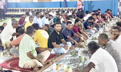 ആ​ഞ്ഞി​ല​ങ്ങാ​ടി പ്ര​വാ​സി കൂ​ട്ടാ​യ്മ ഇ​ഫ്താ​ർ