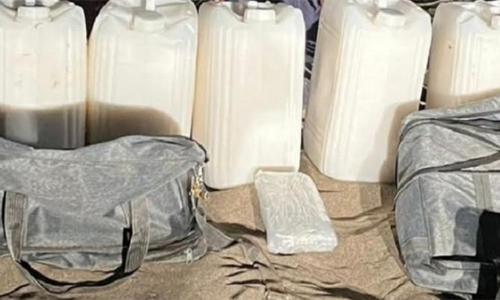 മ​യ​ക്കു​മ​രു​ന്നു​മാ​യി വി​ദേ​ശി​ക​ൾ പി​ടി​യി​ൽ