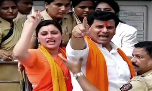 ദമ്പതികളുടെ ഹനുമാൻ ചാലിസ: മുംബൈയിലെ സമാധാനം തകർക്കാൻ ബി.ജെ.പി ശ്രമിക്കുന്നുവെന്ന് ശിവസേന മുഖപത്രം