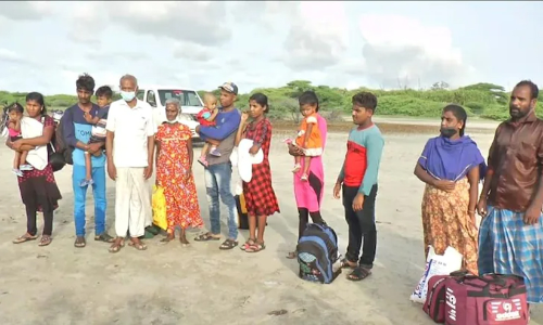 Sri Lankan financial crisis, refuge on Indian coast