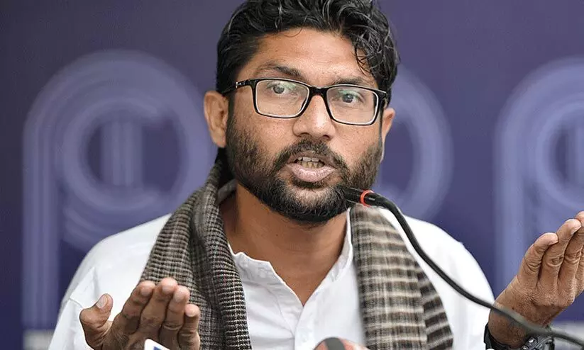 ജിഗ്നേഷ് മേവാനി വീണ്ടും അറസ്റ്റിലായത് വനിത കോൺസ്റ്റബിളിനെ കൈയ്യേറ്റം ചെയ്യാൻ ശ്രമിച്ചെന്ന പരാതിയിൽ ജിഗ്നേഷ് മേവാനി വീണ്ടും അറസ്റ്റിലായത് വനിത കോൺസ്റ്റബിളിനെ കൈയ്യേറ്റം ചെയ്യാൻ ശ്രമിച്ചെന്ന പരാതിയിൽ