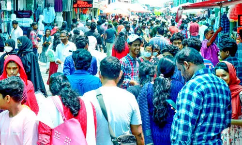 Kozhikode is busy with the ramadan