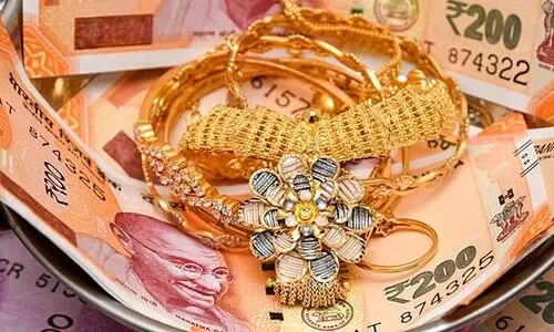 പ്രവാസിയുടെ പണവും സ്വര്‍ണവും മോഷണം പോയതായി പരാതി